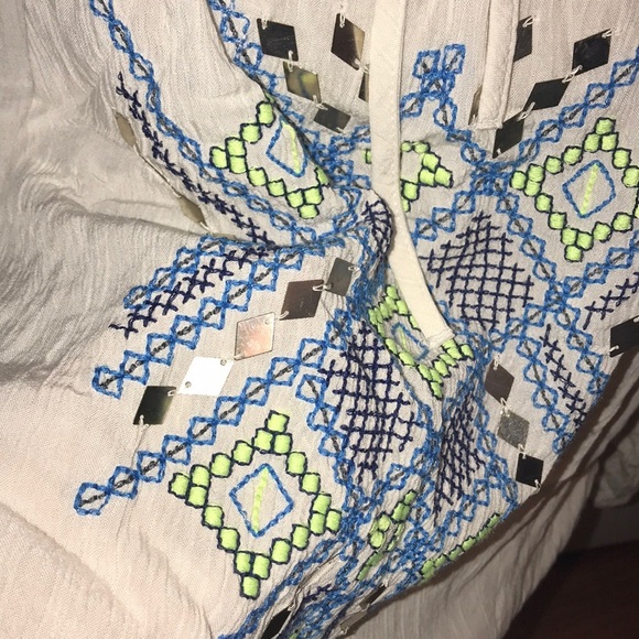 Boho style Mossimo supply co blouse - Picture 2 of 8